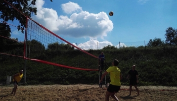 rozgrywki w siatkówkę plażową