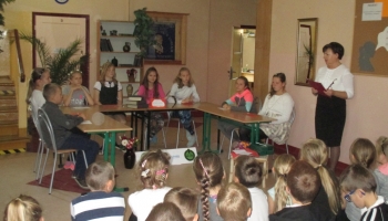 przedstawienie wykonane przez uczniów