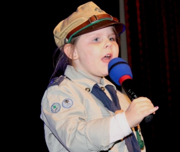 śpiewająca dziewczynka