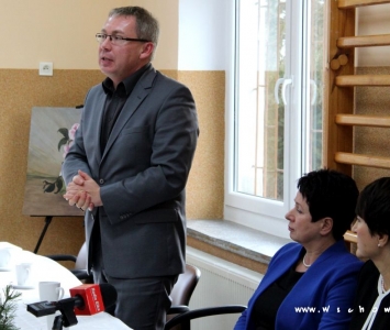 zastępca burmistrza przemawia