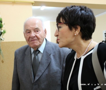 pani marszałek odczytuje wiersz tadeusza telickiego